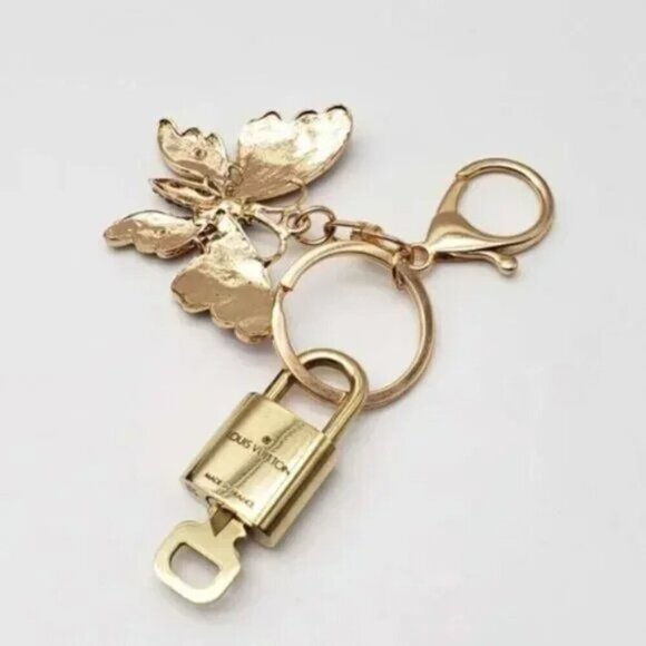Authentic Louis Vuitton Lock & Key with unbranded Bagcharm, Keycharm 120925 - Picture 3 of 9